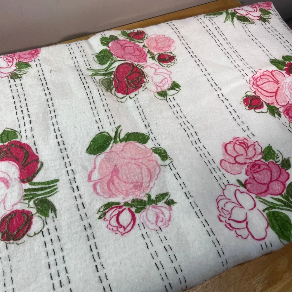 Vtg Blanket Twin White Pink Cottagecore Rose Floral Satin Trim Fleece